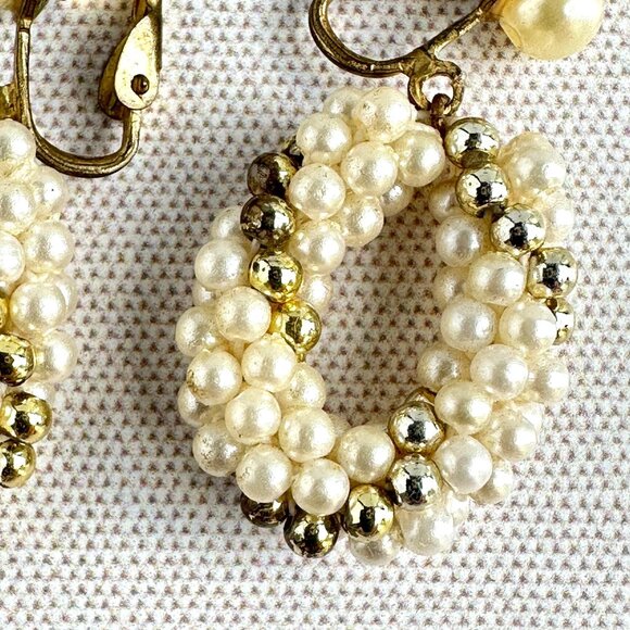Vintage Faux Pearl & Gold Bead Clip-On Earrings Mid Century Bridal Jewelry 1.5" - Picture 6 of 8